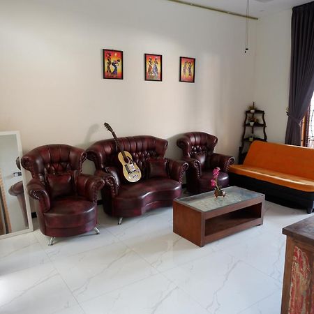 Bromo Venture Hostel Probolinggo Εξωτερικό φωτογραφία