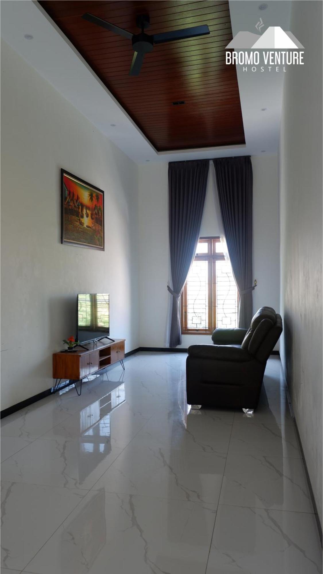 Bromo Venture Hostel Probolinggo Εξωτερικό φωτογραφία