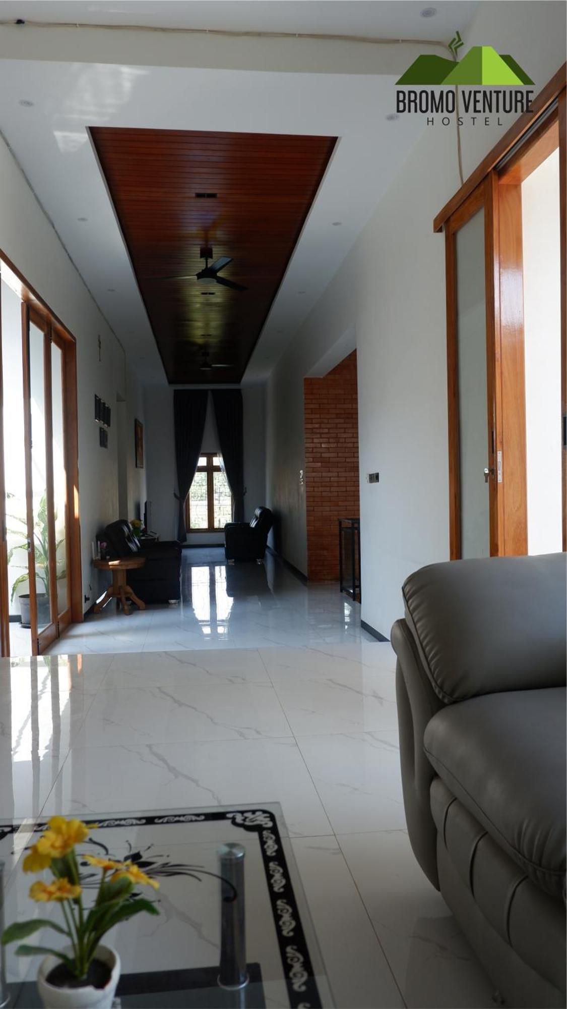 Bromo Venture Hostel Probolinggo Εξωτερικό φωτογραφία